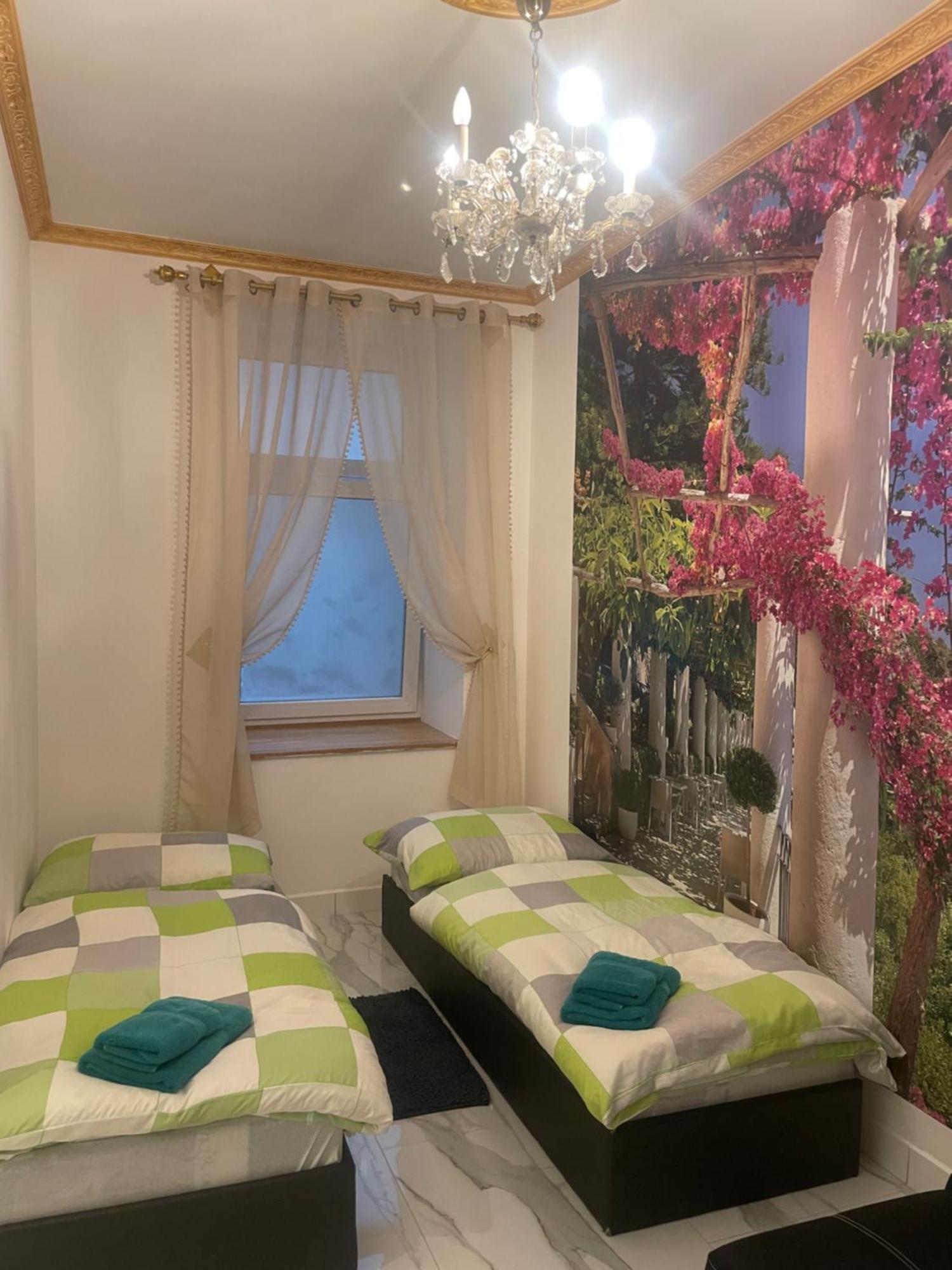Viktoria Vandrarhem Wien Exteriör bild