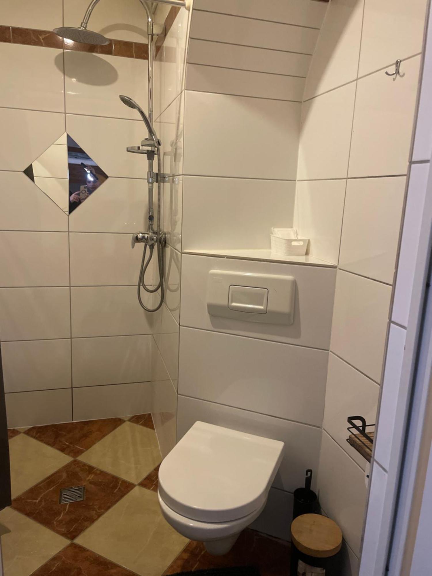 Viktoria Vandrarhem Wien Exteriör bild