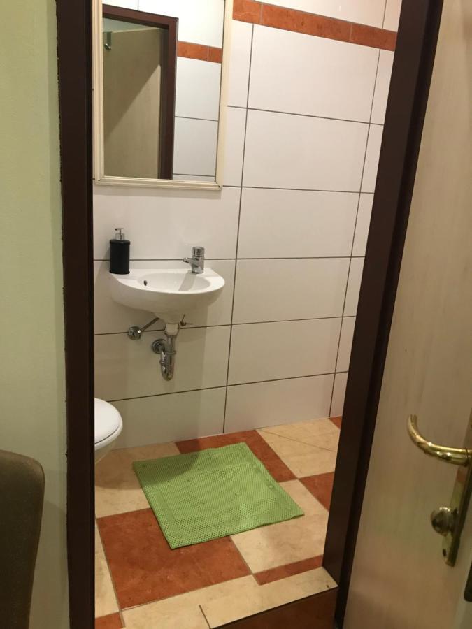 Viktoria Vandrarhem Wien Exteriör bild